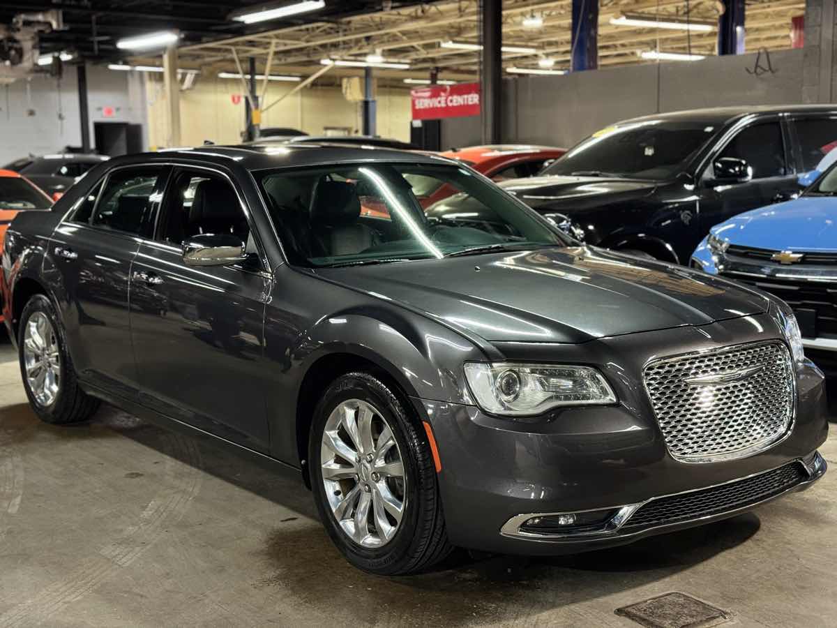 2016 Chrysler 300 C AWD's photo
