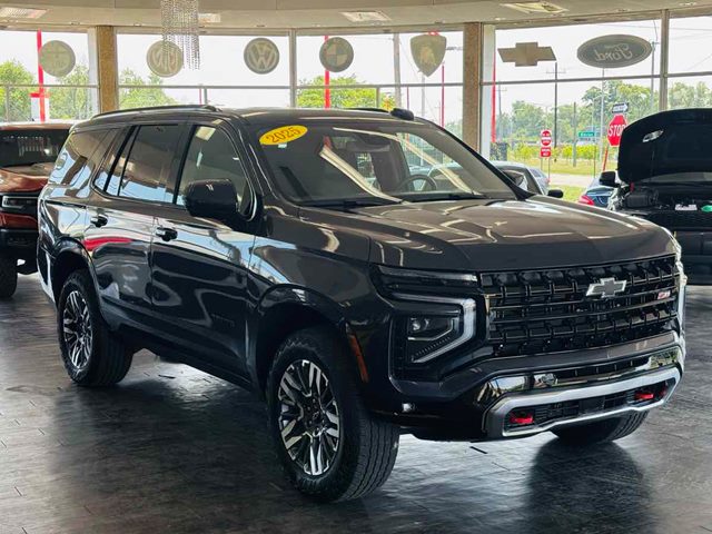 Dark Ash Metallic 2025 Chevrolet Tahoe SUV / Crossover Four-Wheel Drive Automatic