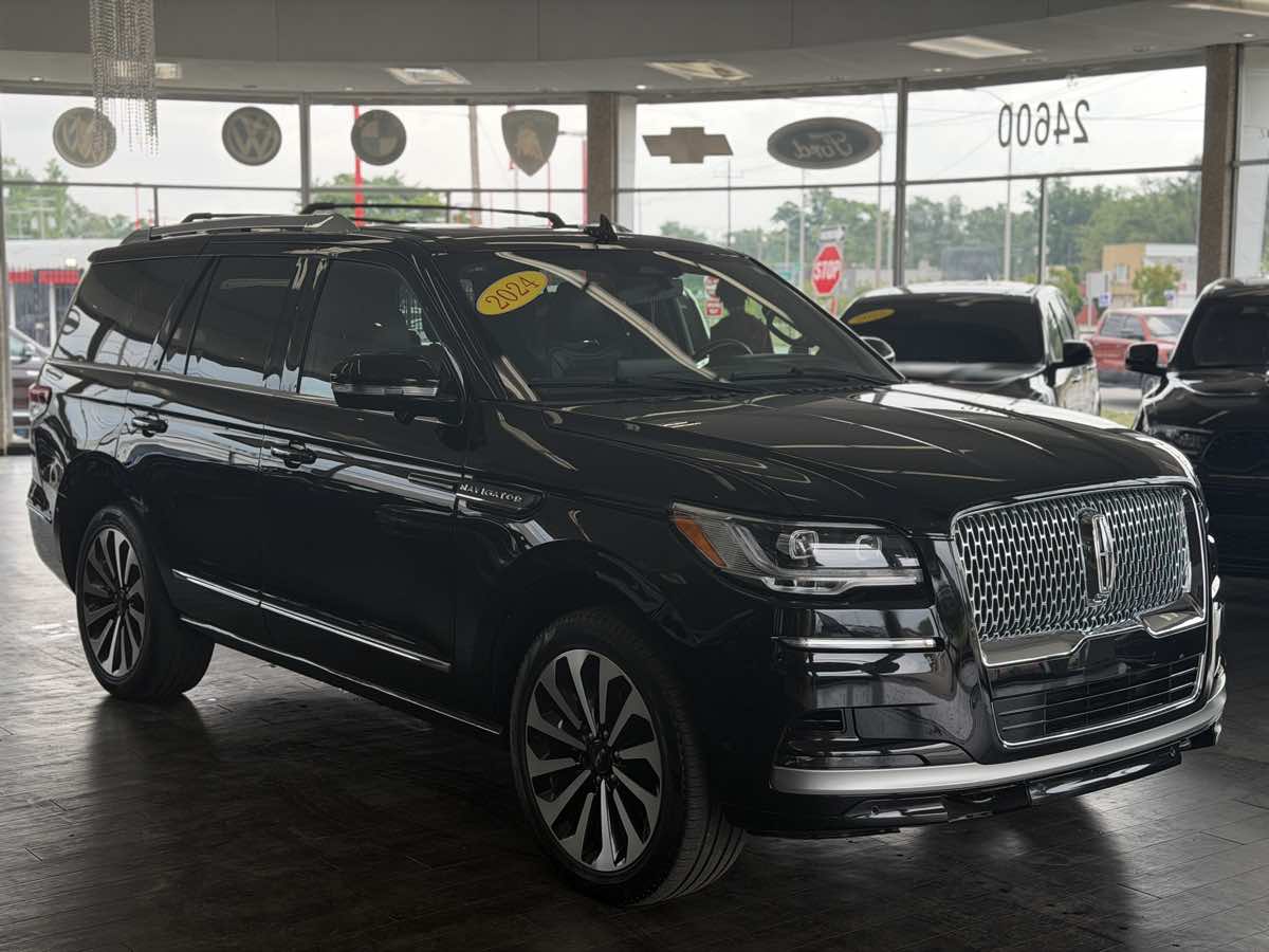 2024 Lincoln Navigator