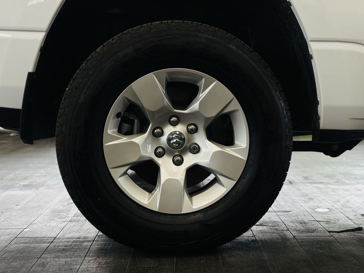 2025 RAM Ram 1500 Pickup Tradesman - Photo 27