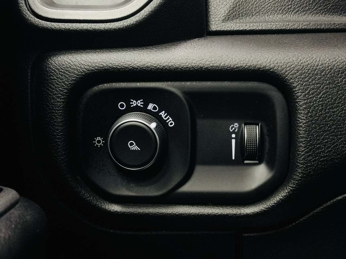 2025 RAM Ram 1500 Pickup Tradesman - Photo 51