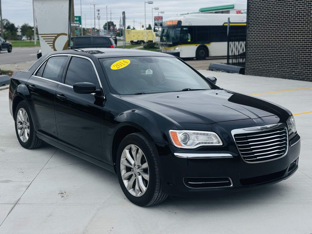 Photo 2 of this Chrysler 300