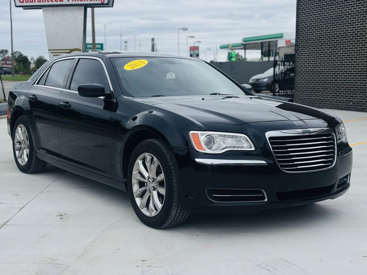 Photo 6 of this Chrysler 300