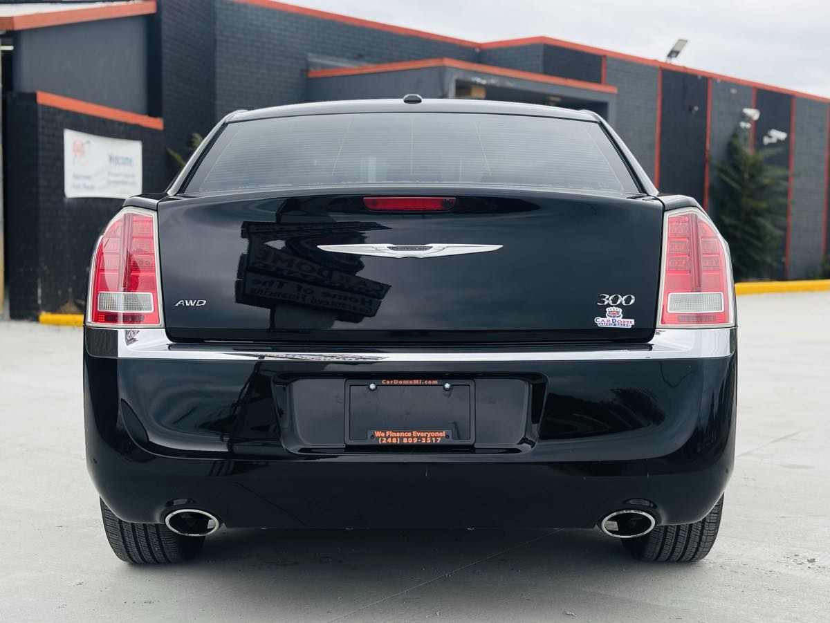 Photo 12 of this Chrysler 300