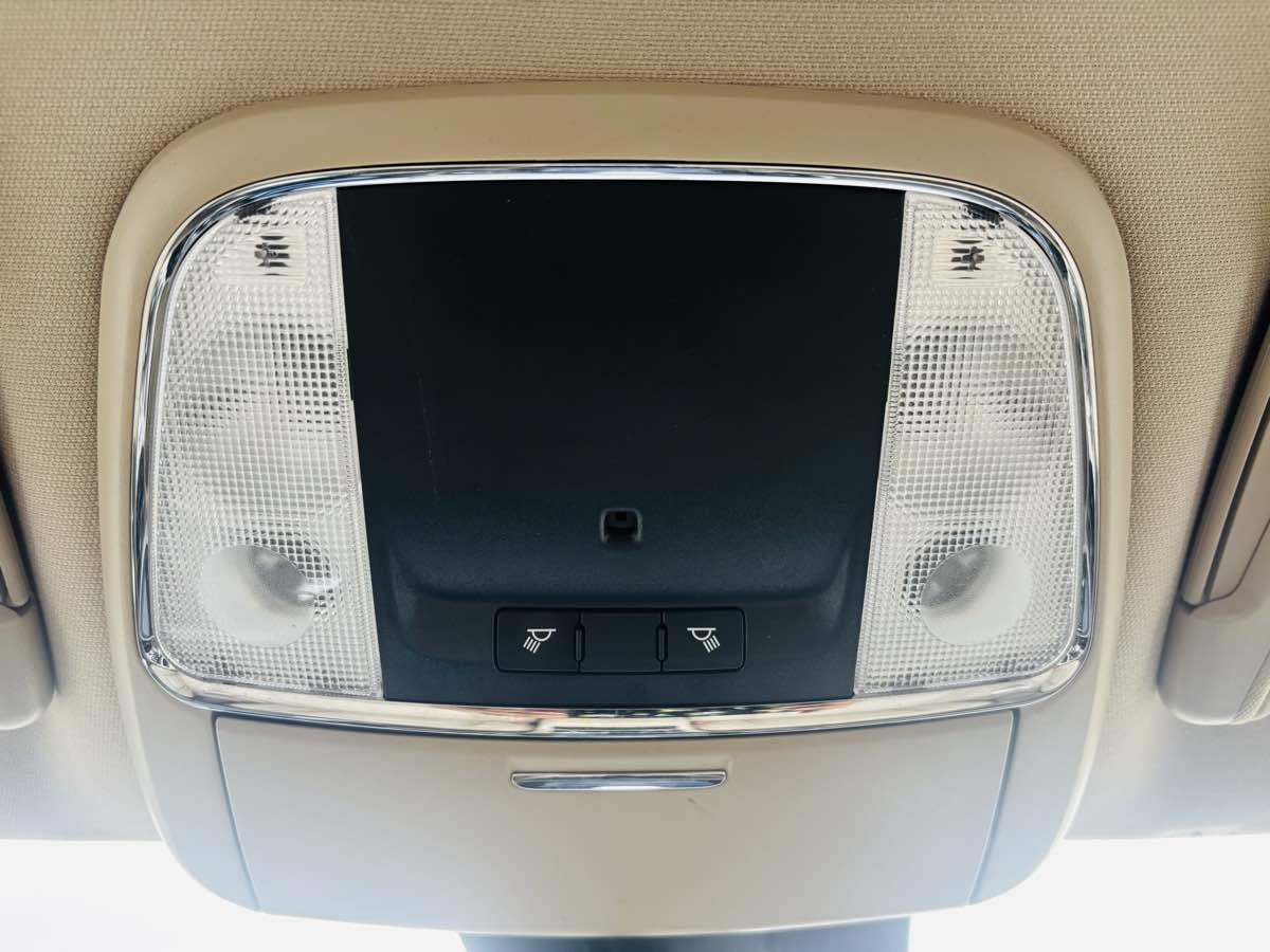 Photo 46 of this Chrysler 300