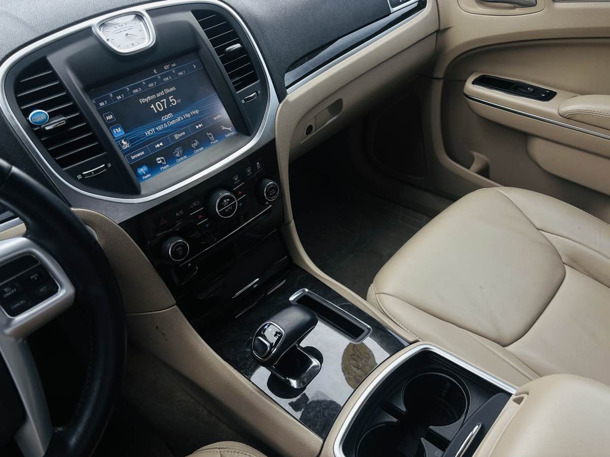 Photo 56 of this Chrysler 300