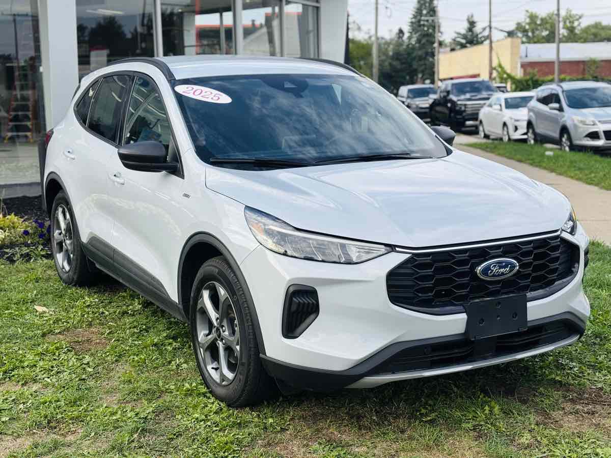 2025 Ford Escape ST-Line