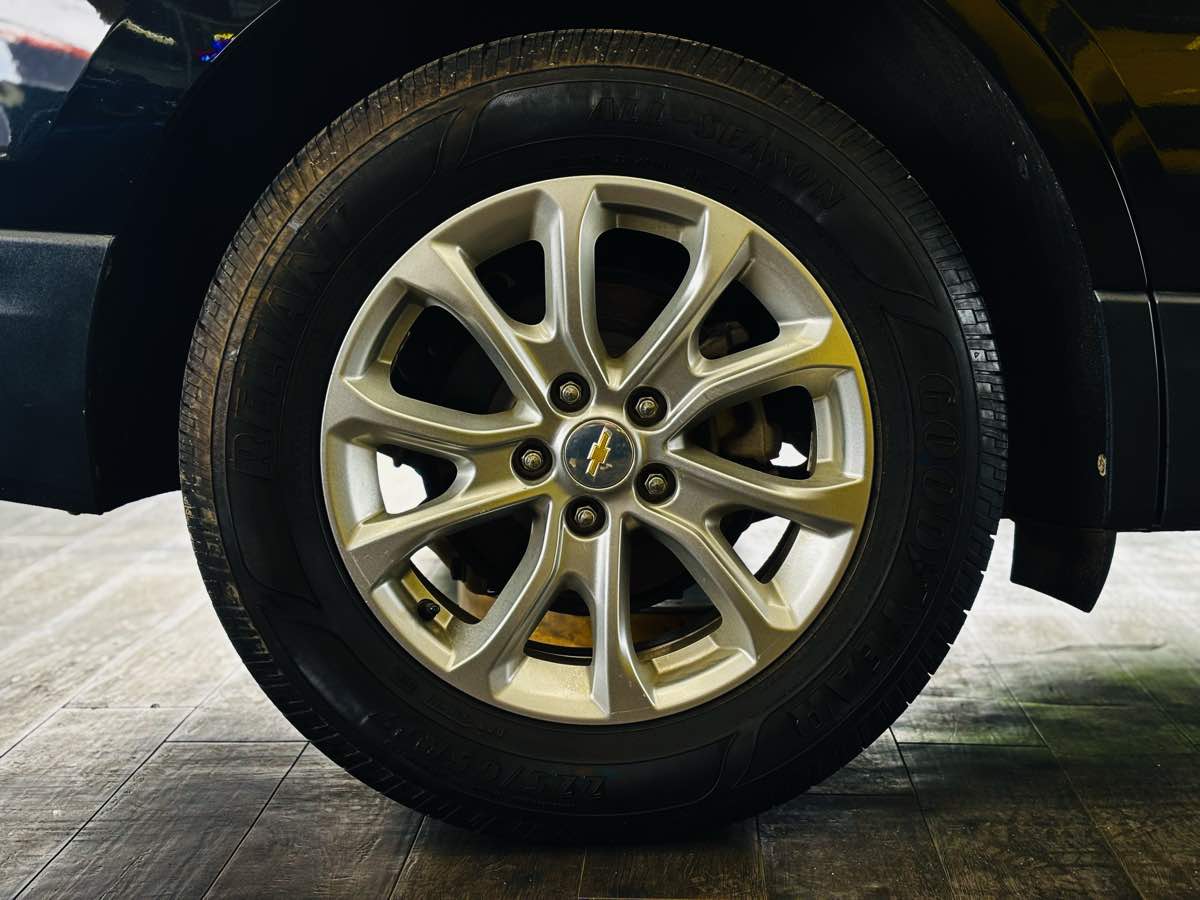 2021 Chevrolet Equinox LS - Photo 25