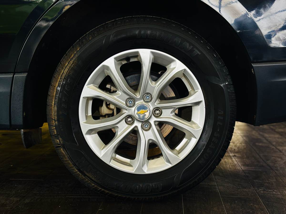 2021 Chevrolet Equinox LS - Photo 26