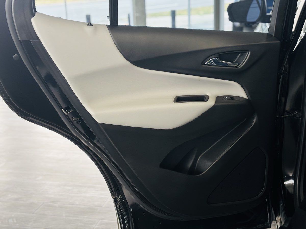 2021 Chevrolet Equinox LS - Photo 32