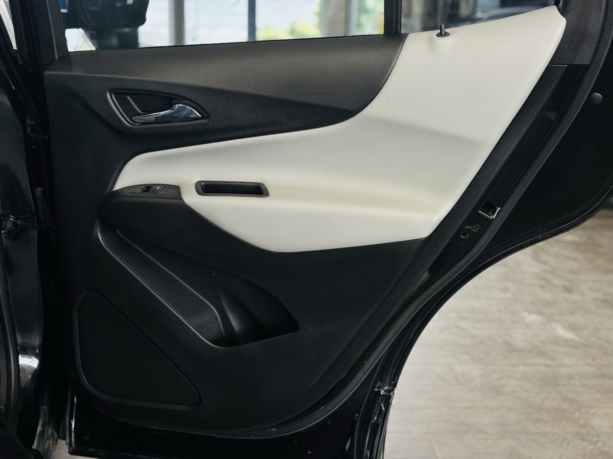 2021 Chevrolet Equinox LS - Photo 34