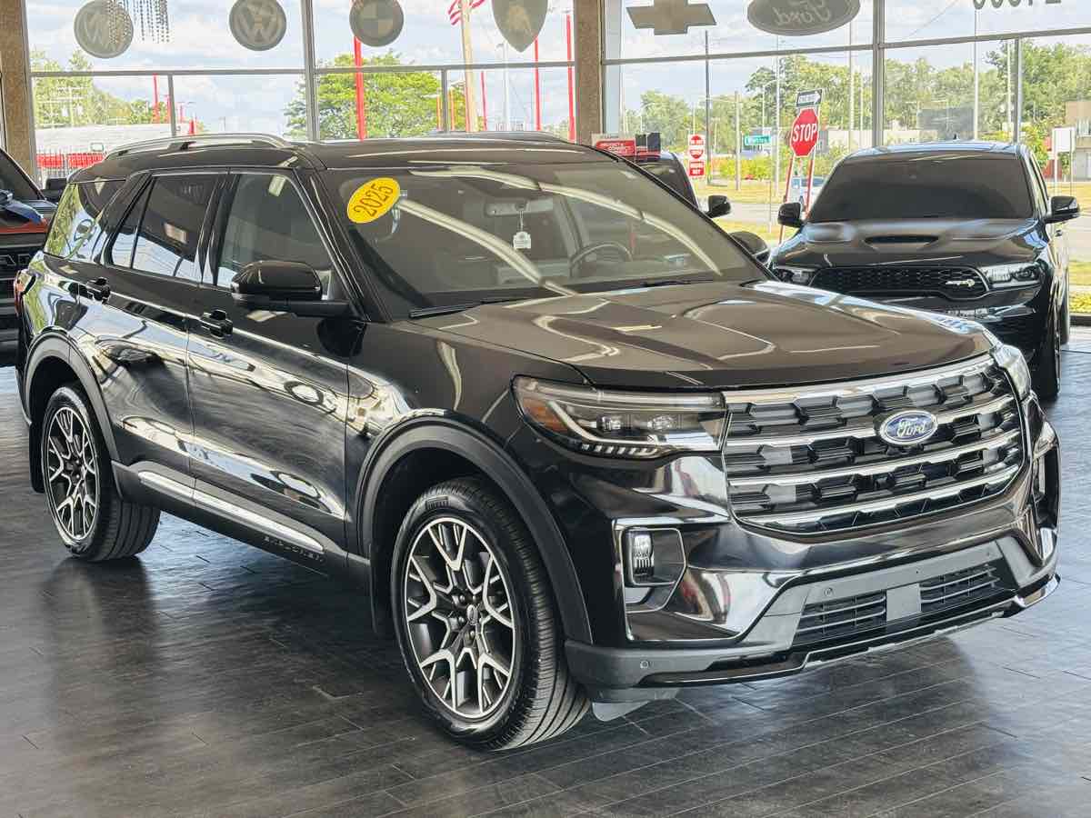2025 Ford Explorer