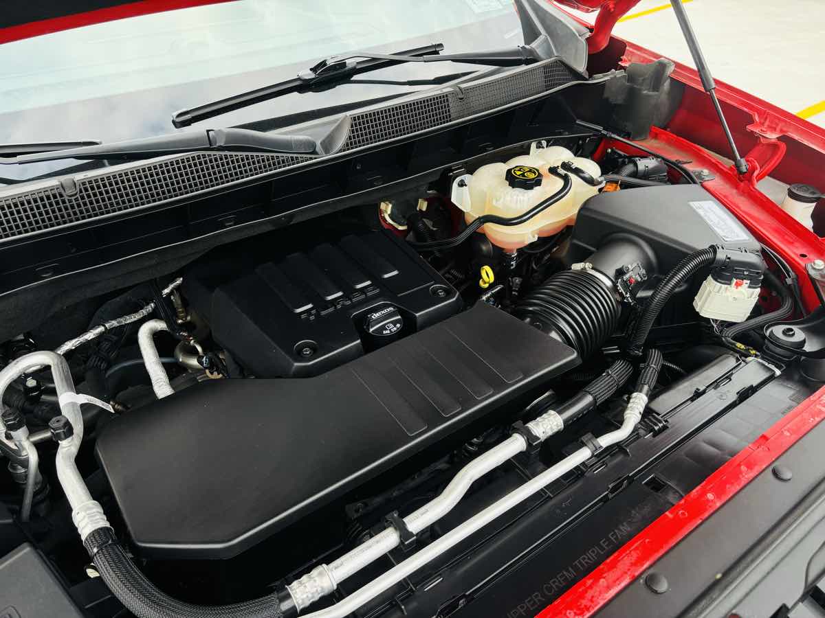 Photo 22 of this Chevrolet Silverado 1500