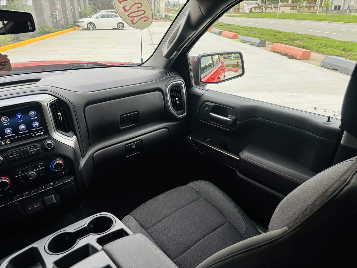 Photo 44 of this Chevrolet Silverado 1500