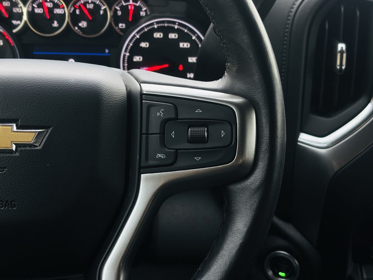 Photo 50 of this Chevrolet Silverado 1500