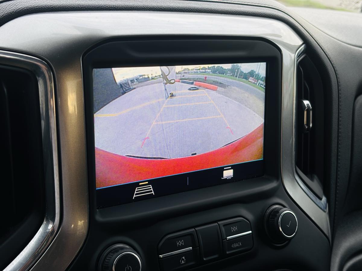 Photo 63 of this Chevrolet Silverado 1500