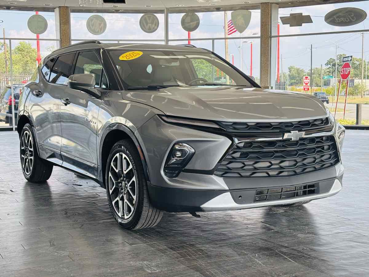 Photo 4 of this Chevrolet Blazer