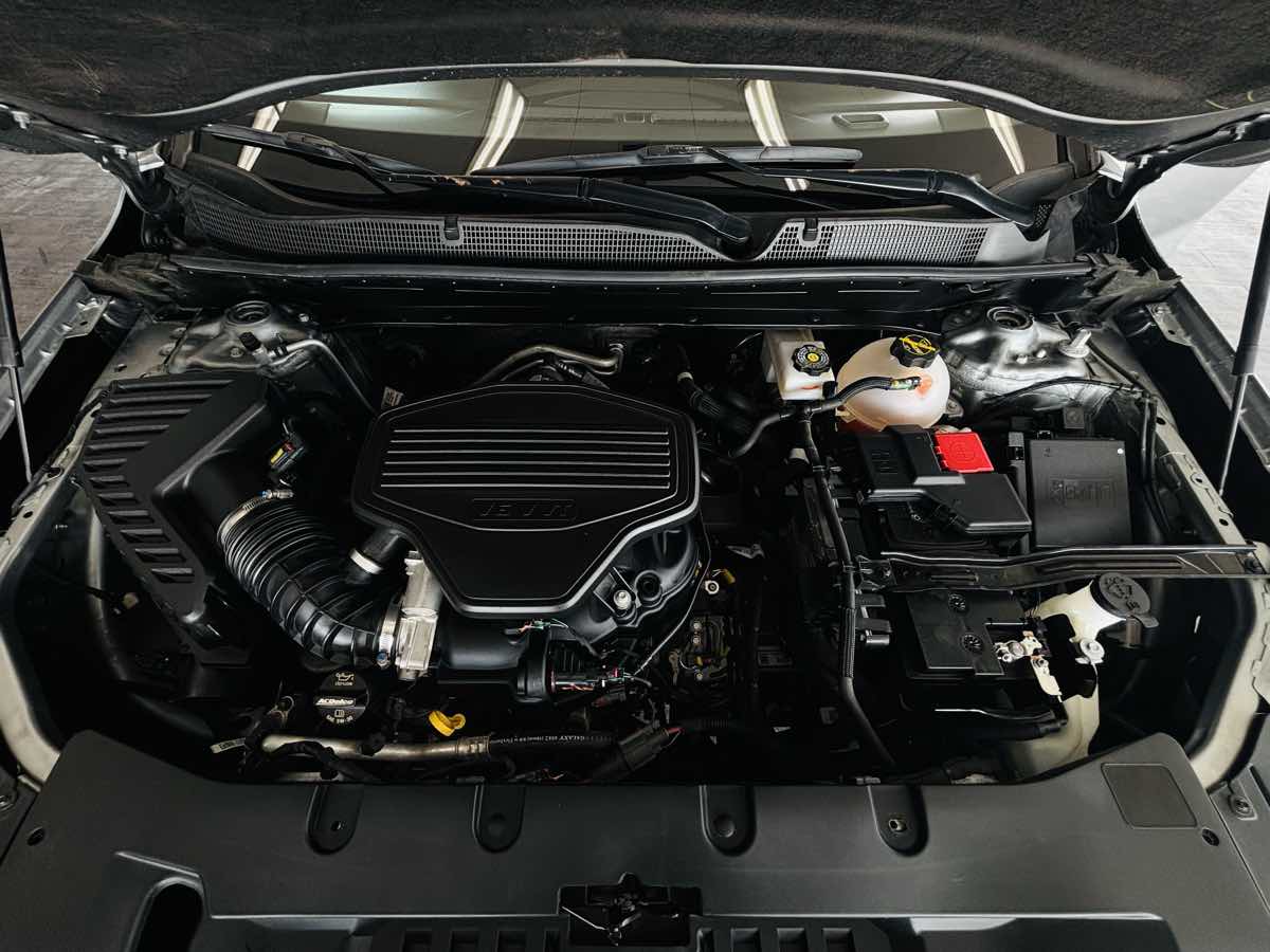 Photo 24 of this Chevrolet Blazer