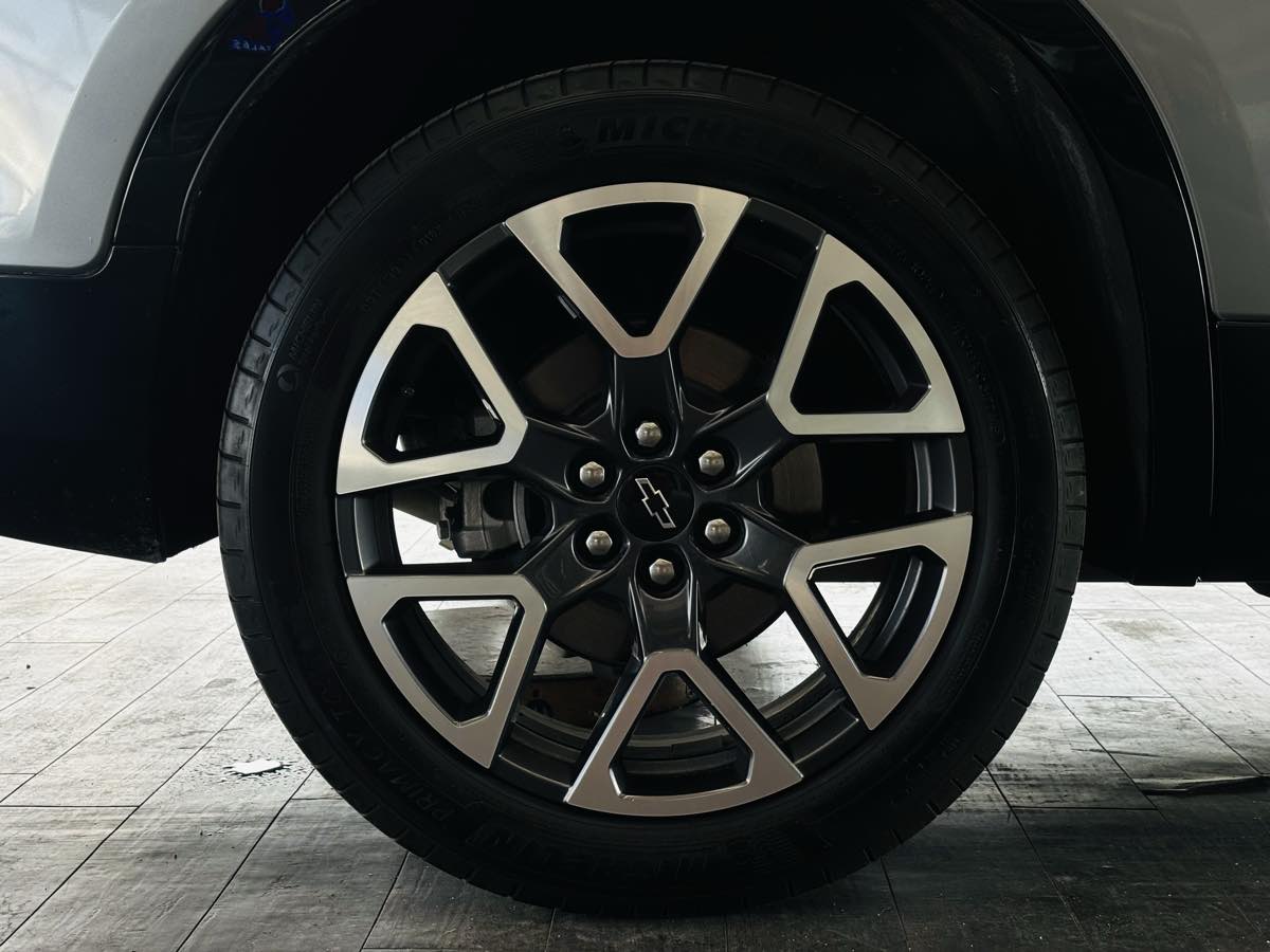 Photo 27 of this Chevrolet Blazer