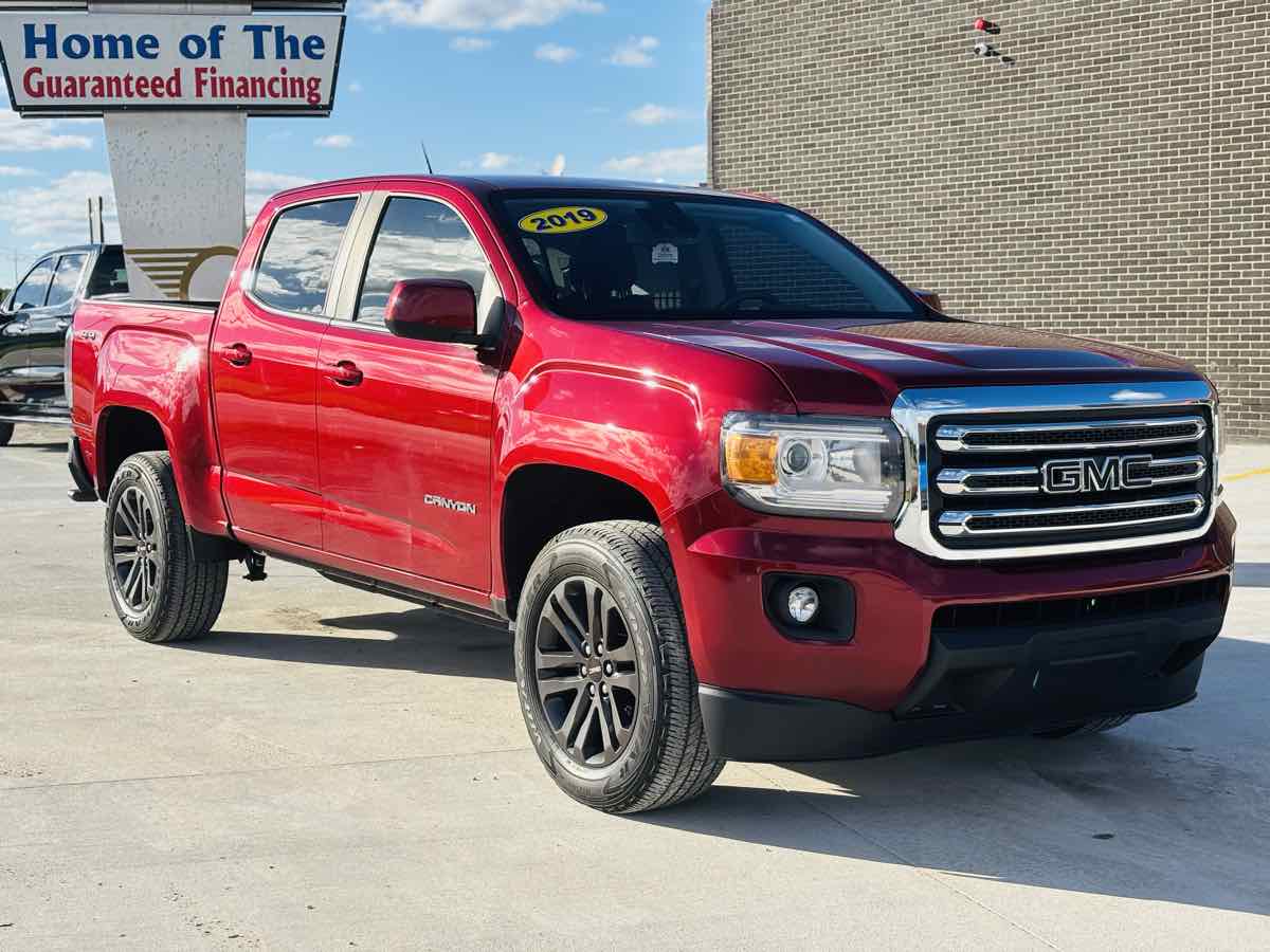 Photo 5 of this GMC Canyon