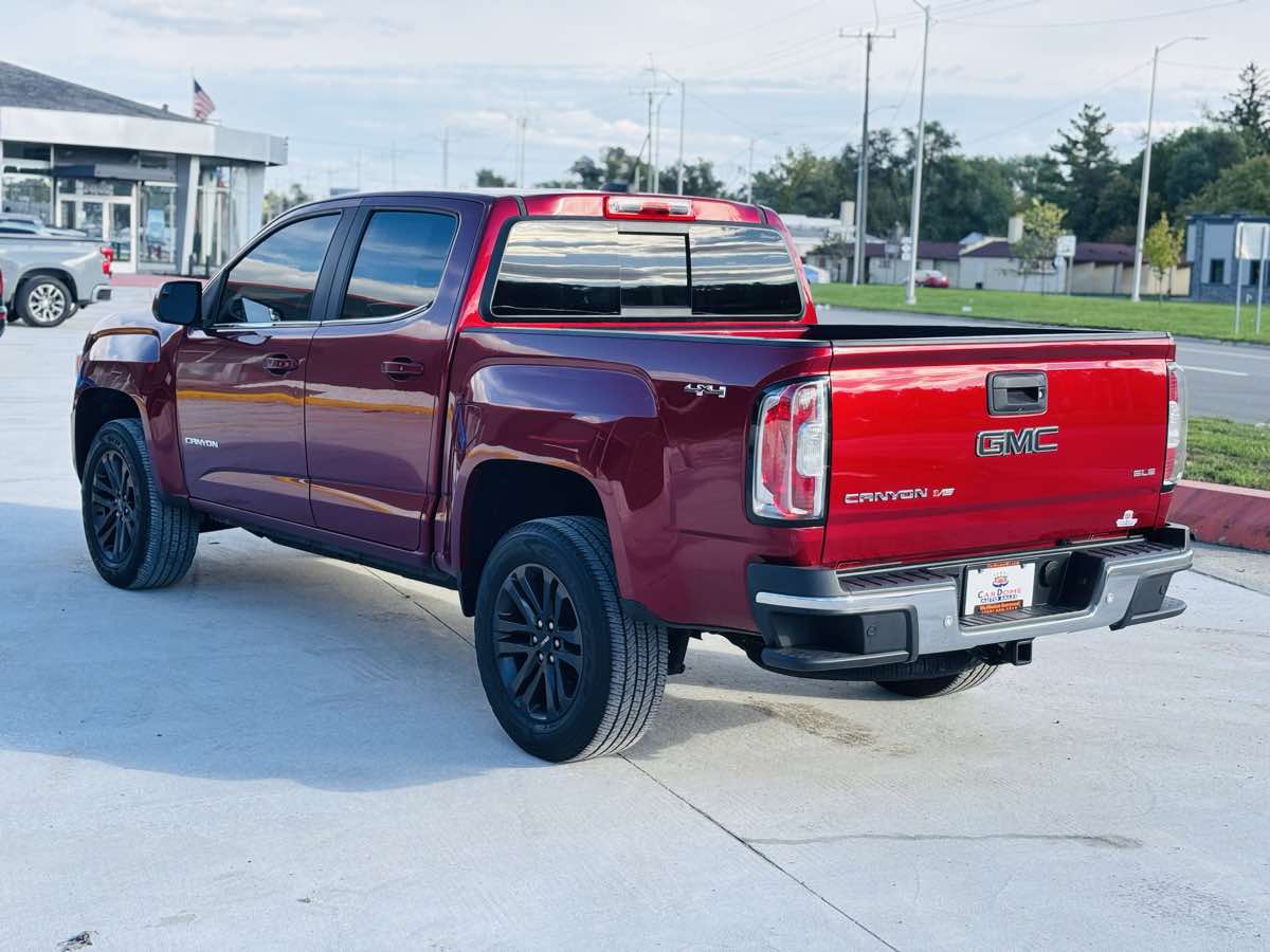 Photo 14 of this GMC Canyon