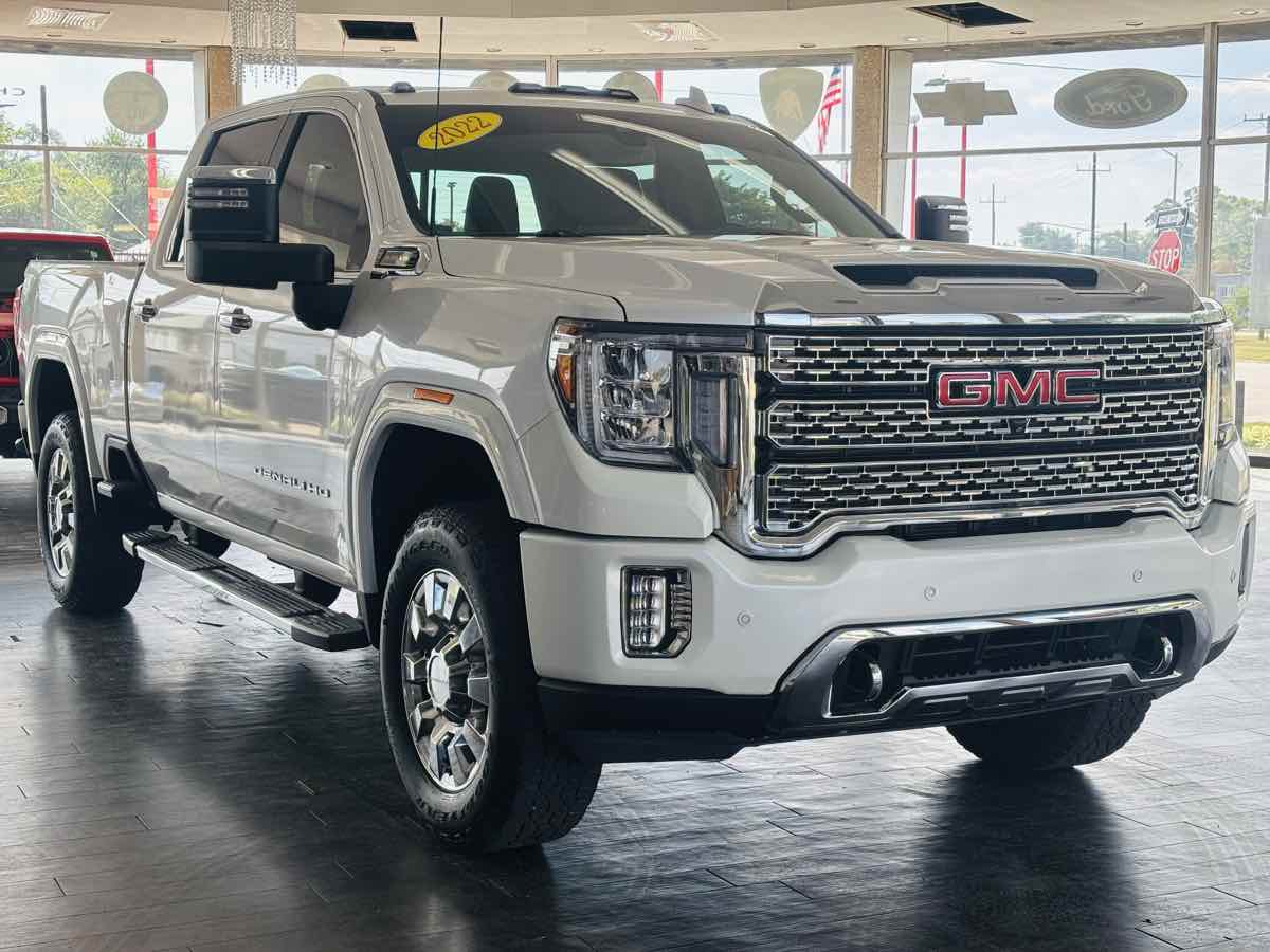 Photo 4 of this GMC Sierra 2500HD