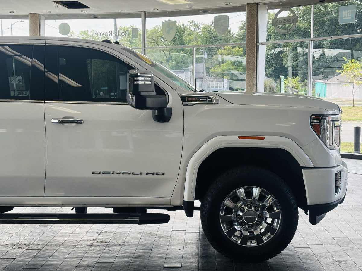 Photo 5 of this GMC Sierra 2500HD