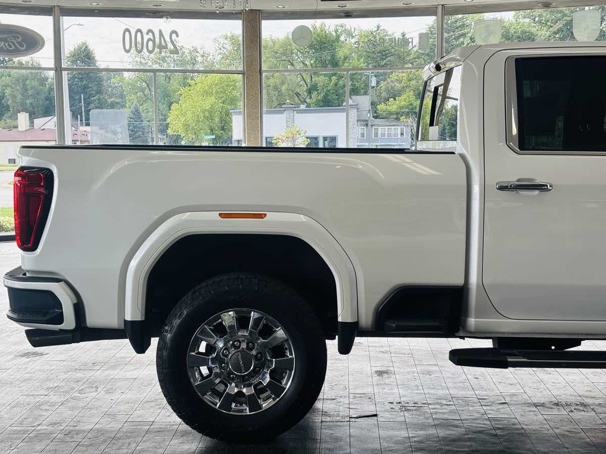 Photo 7 of this GMC Sierra 2500HD