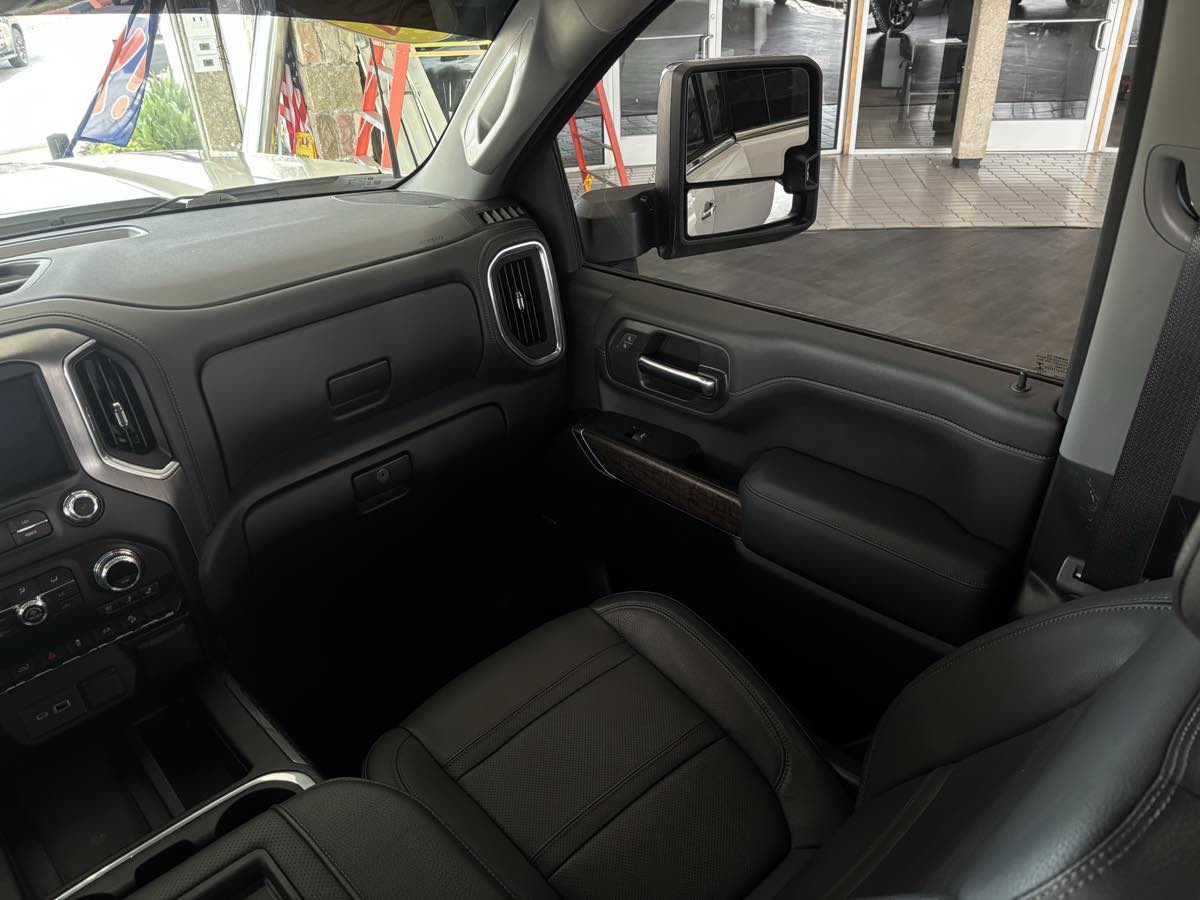 Photo 47 of this GMC Sierra 2500HD