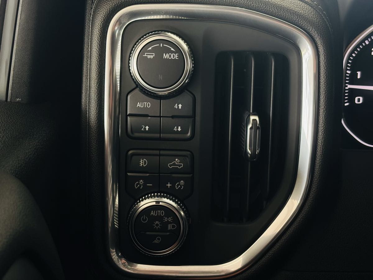 Photo 56 of this GMC Sierra 2500HD