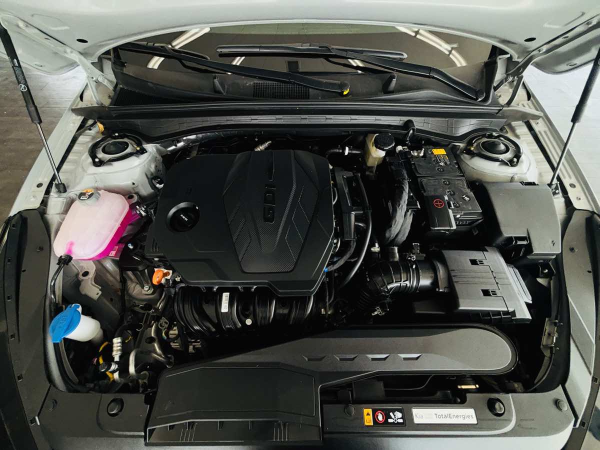 Photo 23 of this Kia K5