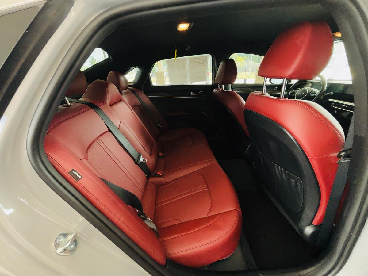 Photo 37 of this Kia K5