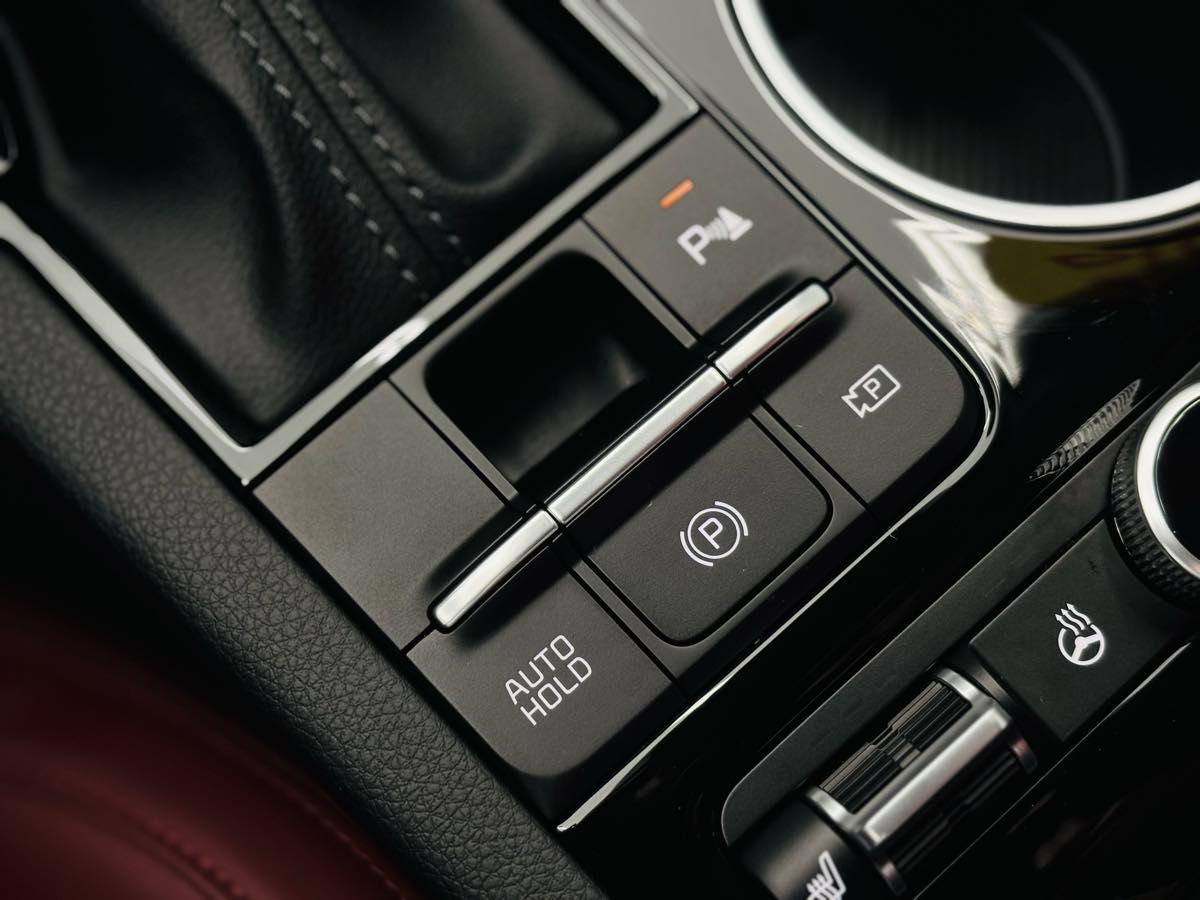 Photo 58 of this Kia K5