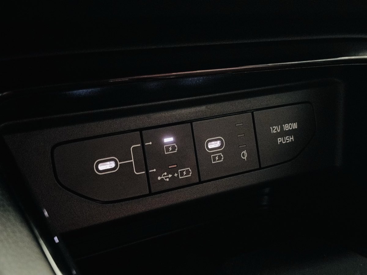 Photo 61 of this Kia K5