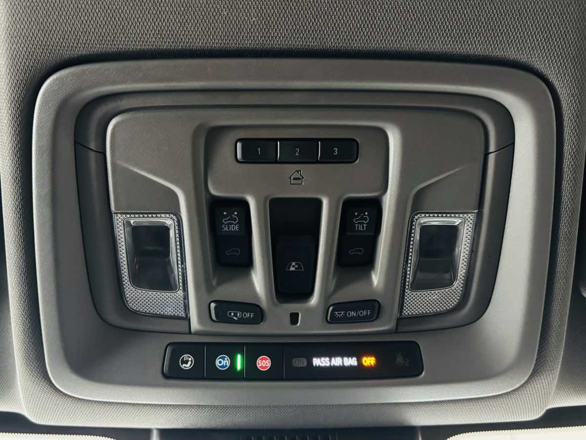 Photo 47 of this Chevrolet Silverado 1500