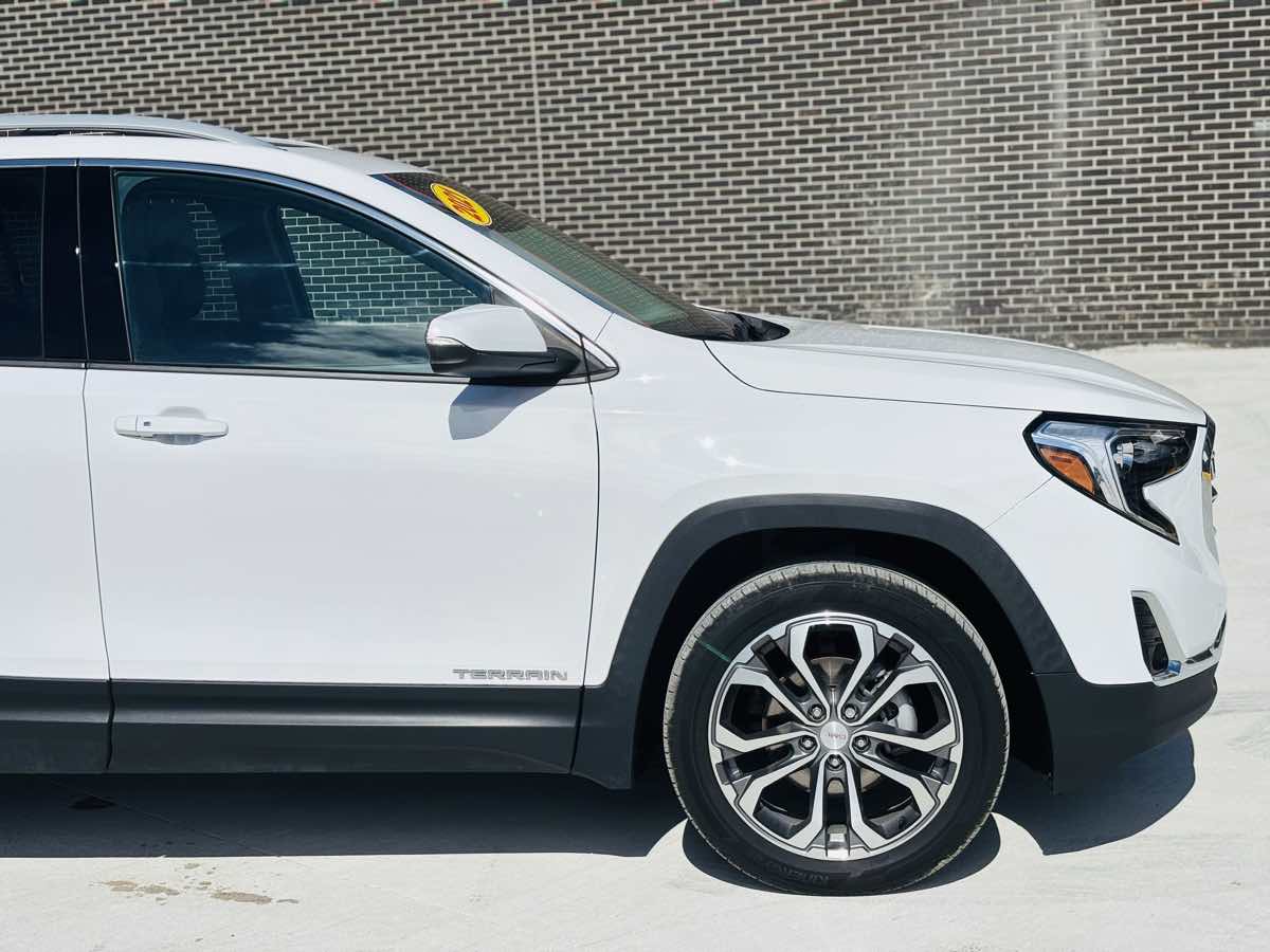 Photo 6 of this GMC Terrain