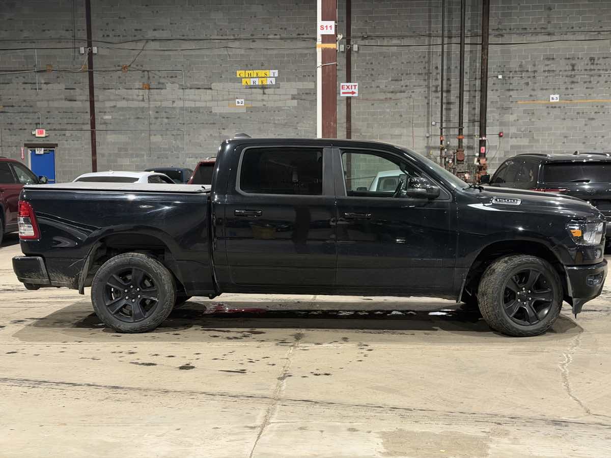 Photo 5 of this Ram 1500