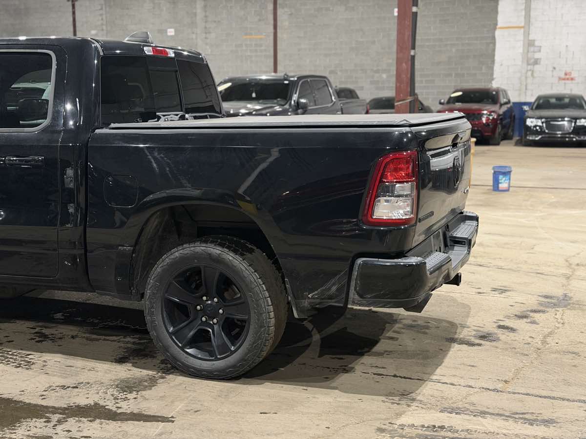 Photo 7 of this Ram 1500