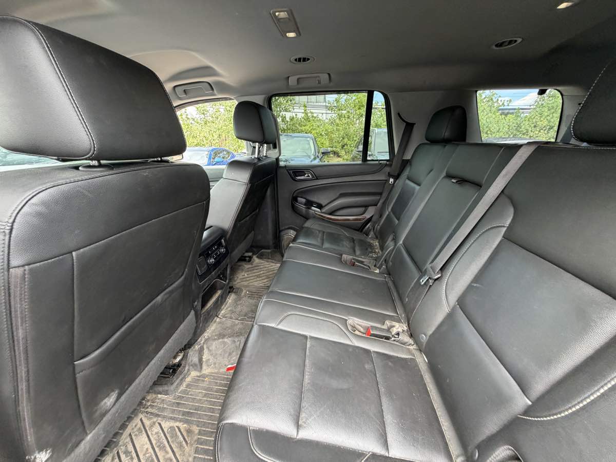 Photo 13 of this Chevrolet Tahoe