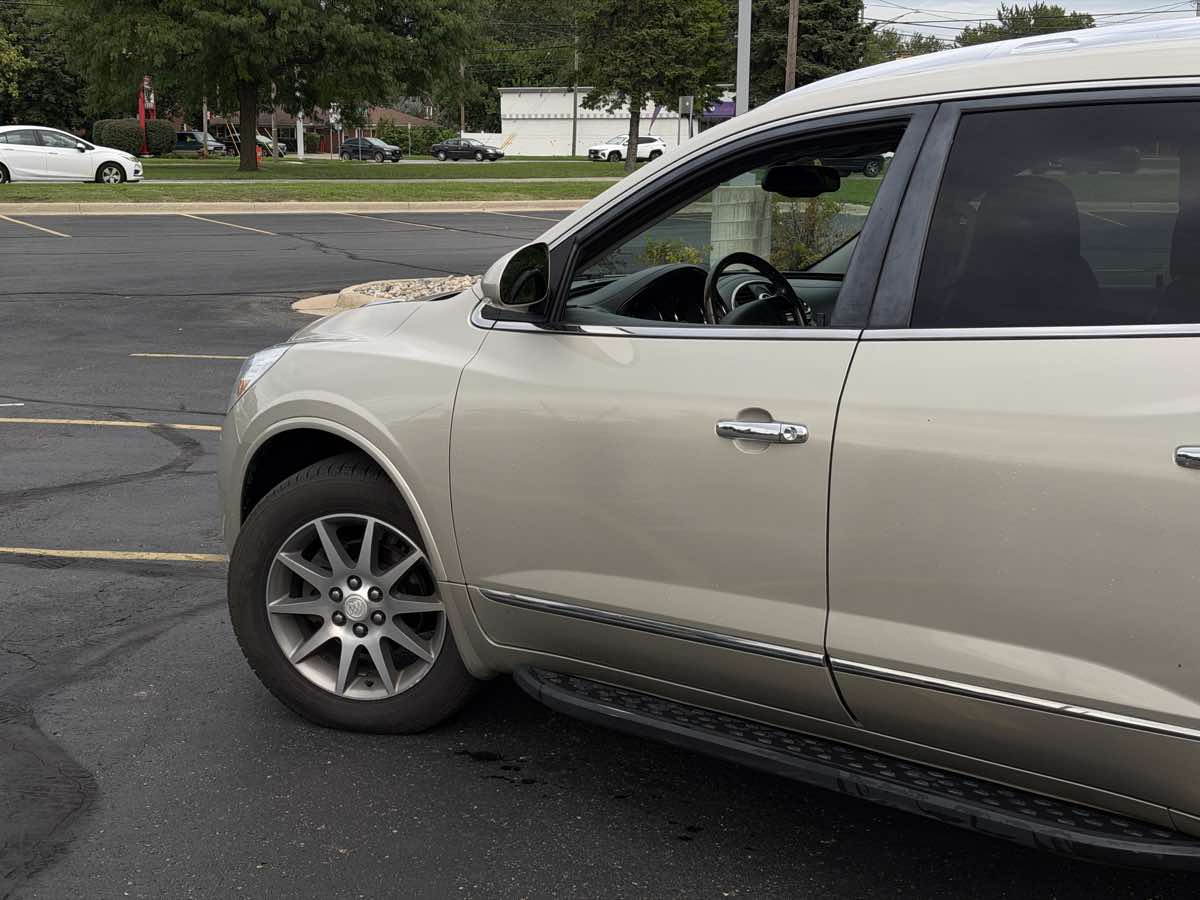 Photo 7 of this Buick Enclave