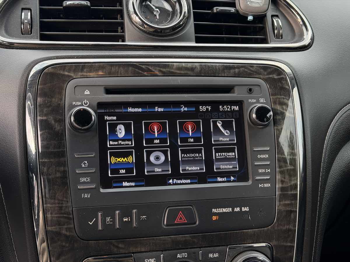Photo 16 of this Buick Enclave