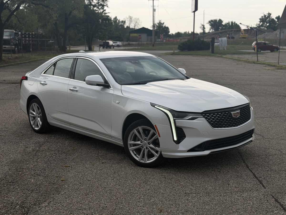 2023 Cadillac CT4 Luxury