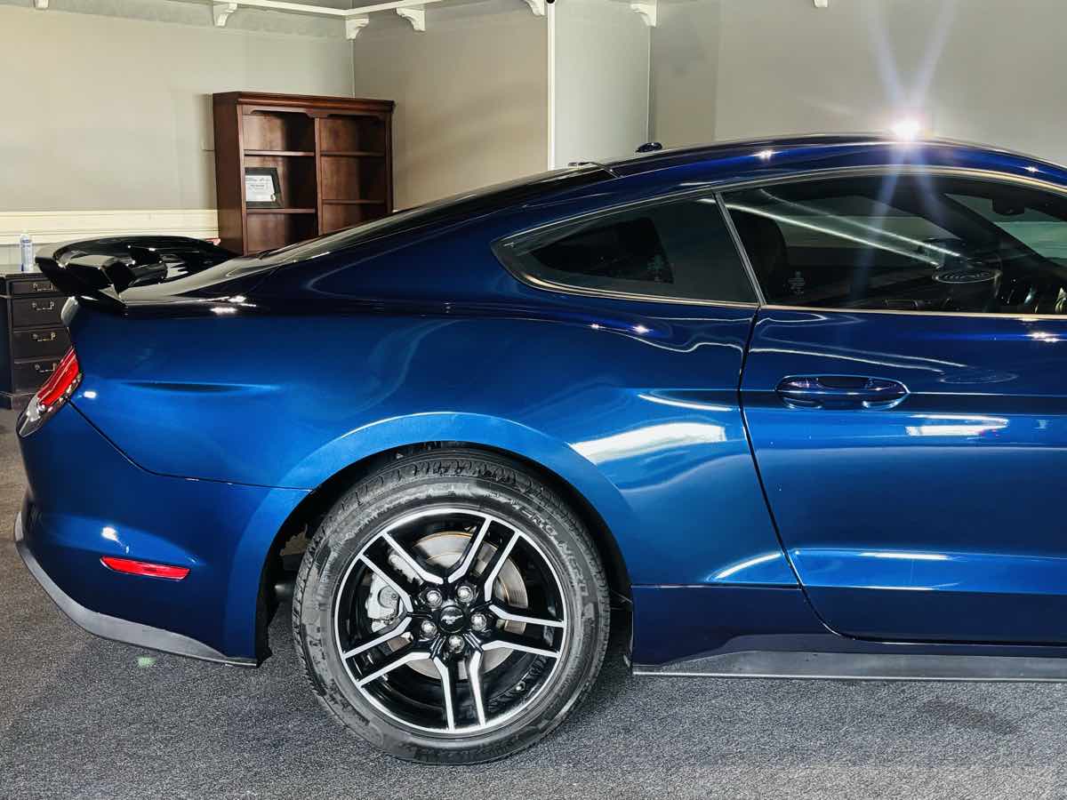 Photo 6 of this Ford Mustang