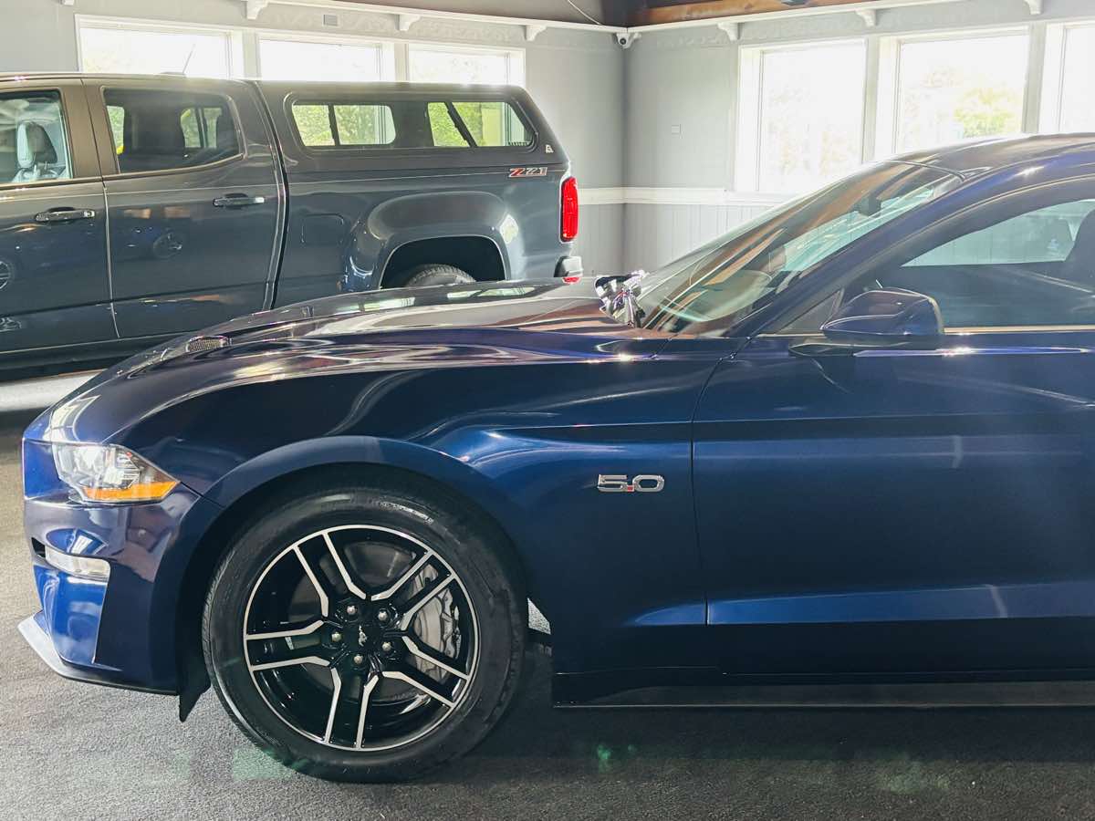 Photo 15 of this Ford Mustang