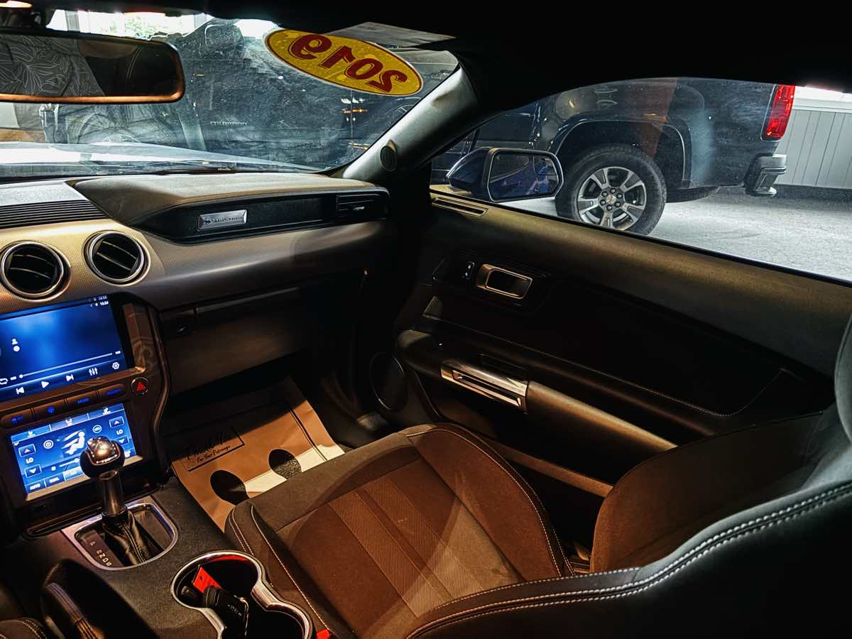 Photo 40 of this Ford Mustang