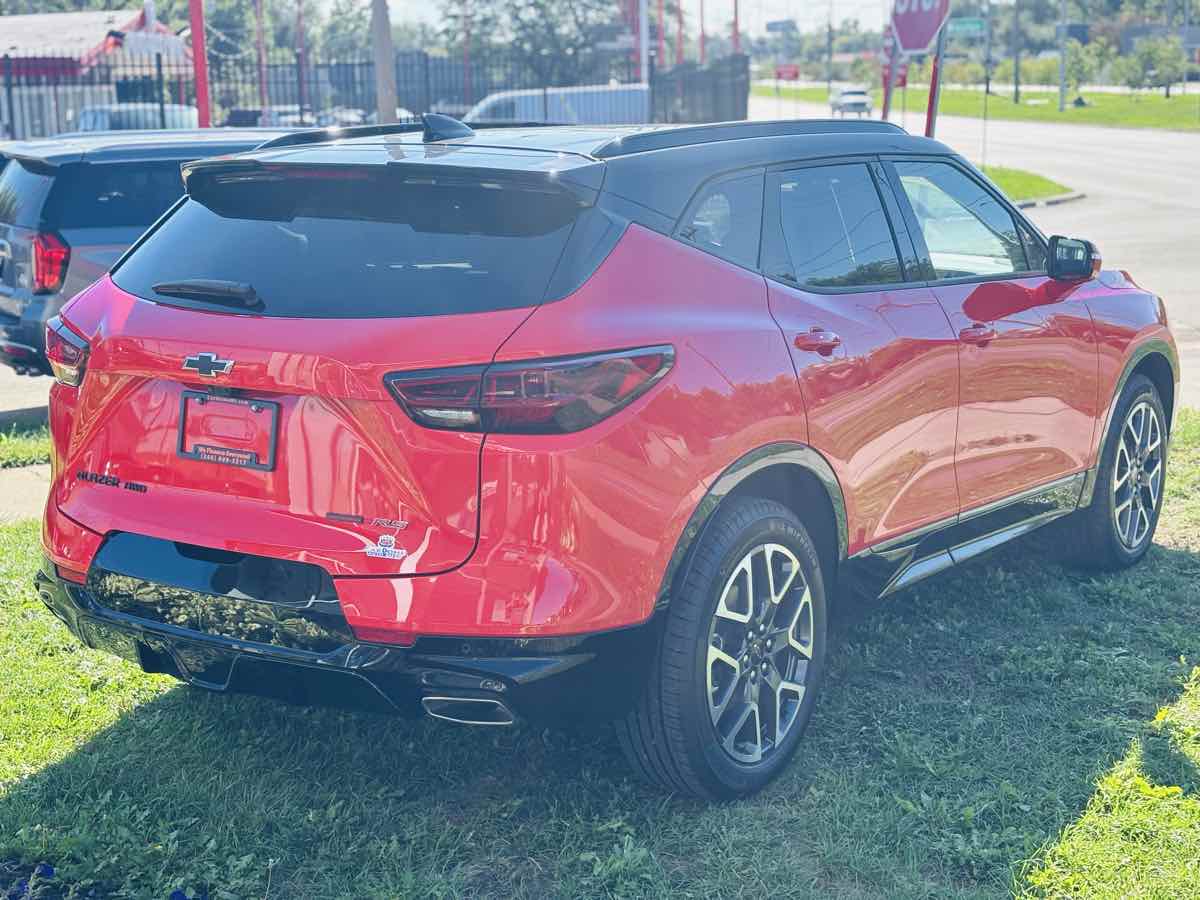 Photo 7 of this Chevrolet Blazer