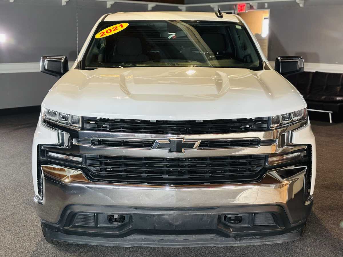 Photo 17 of this Chevrolet Silverado 1500