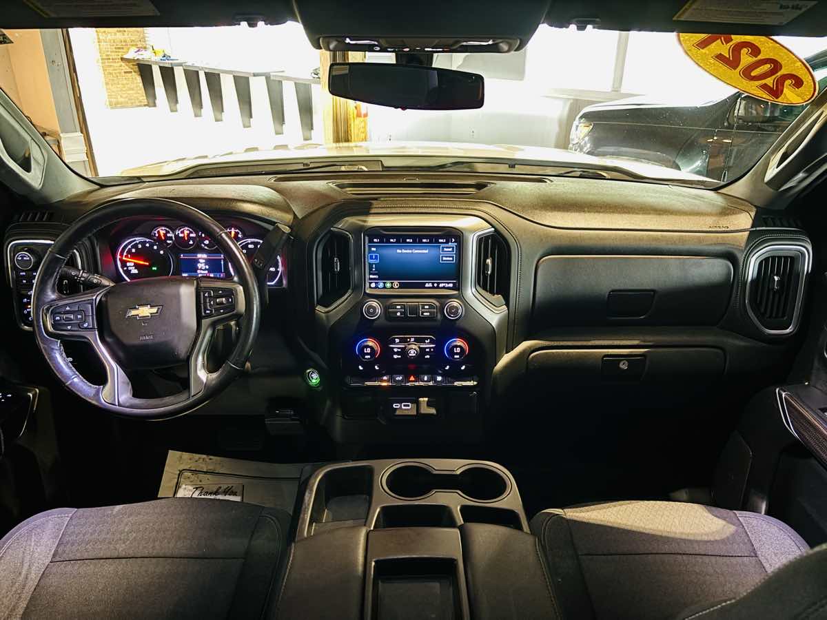 Photo 43 of this Chevrolet Silverado 1500