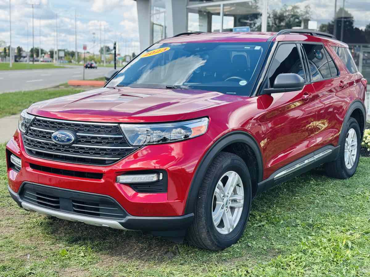 Photo 17 of this Ford Explorer