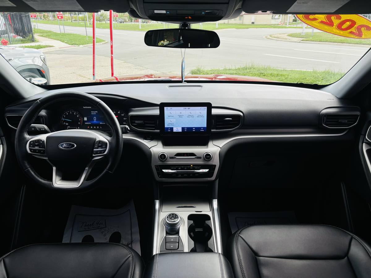 Photo 48 of this Ford Explorer